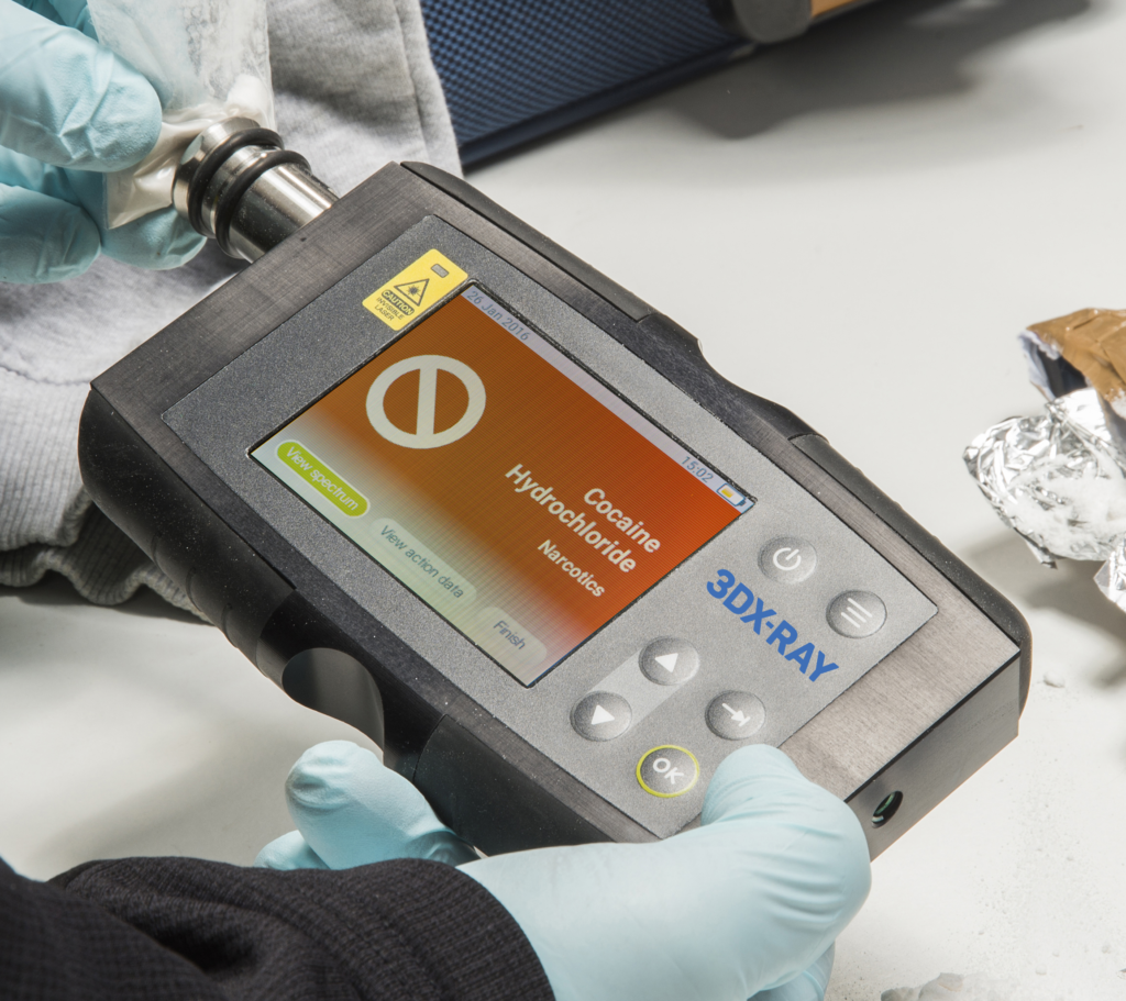 Handheld Raman spectrometer for security